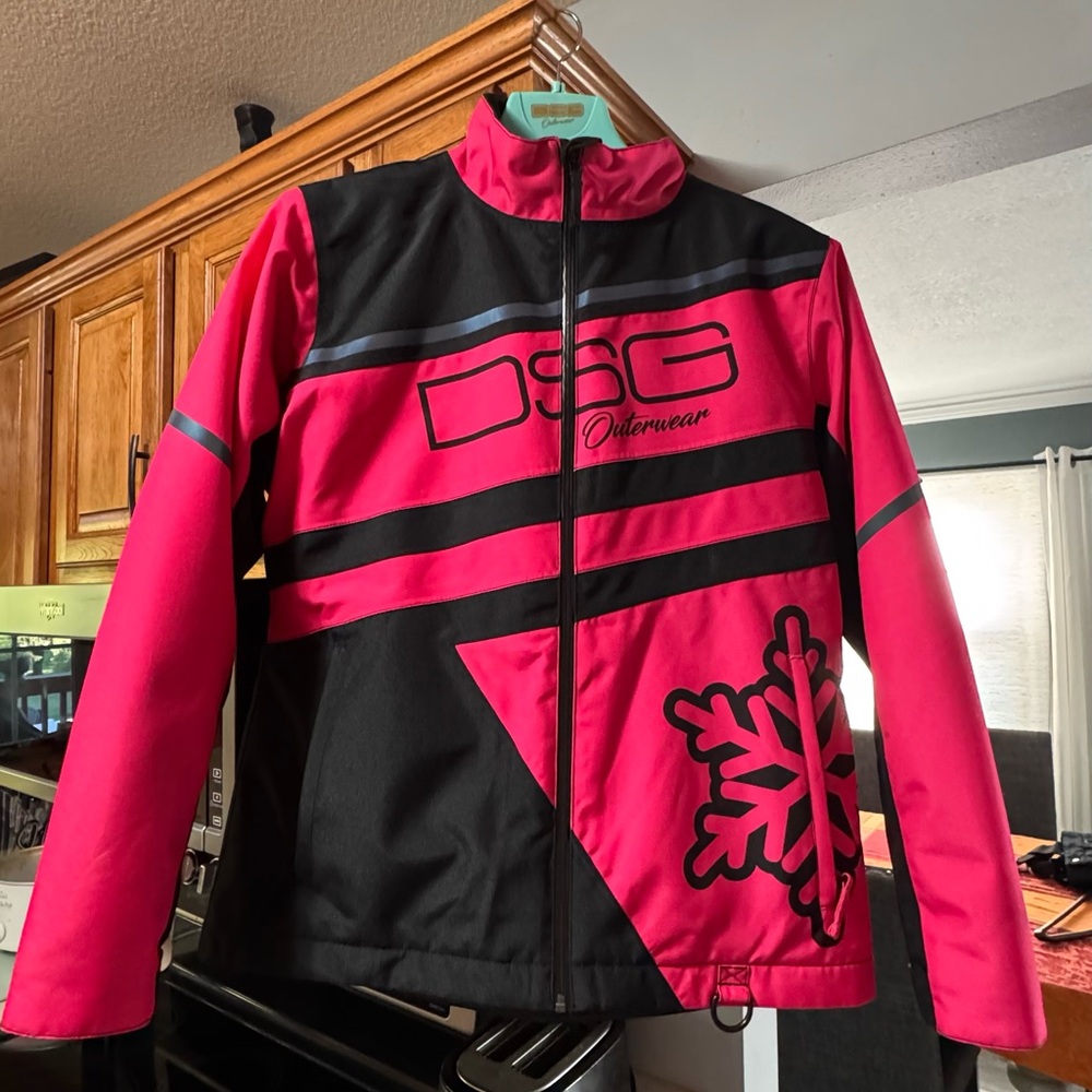 DSG Trail 2.0 Women's Snowmobile Jacket in Pink and Black